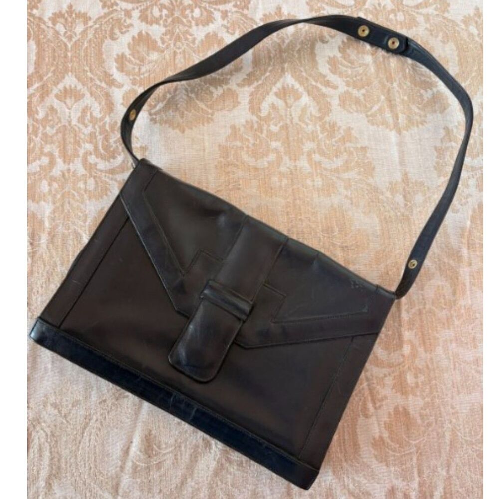 Vintage 90’s Navy Blue Leather Satchel Style Handbag